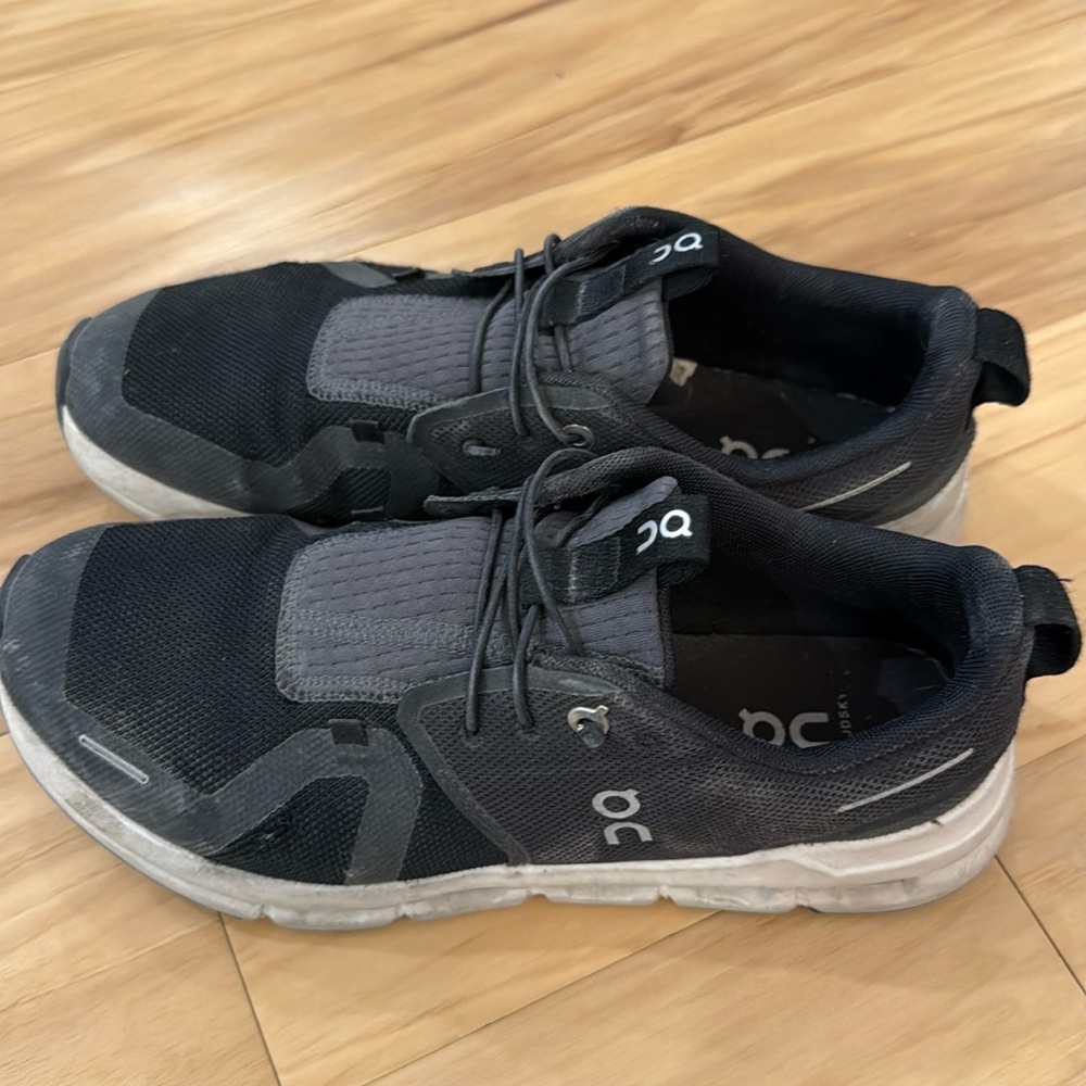 Used Youth On Cloud shoes. Slip on.